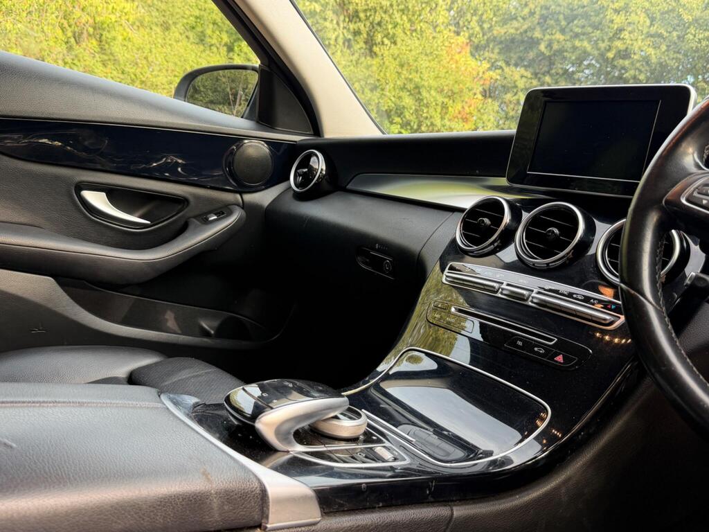 Mercedes-Benz C Class 18