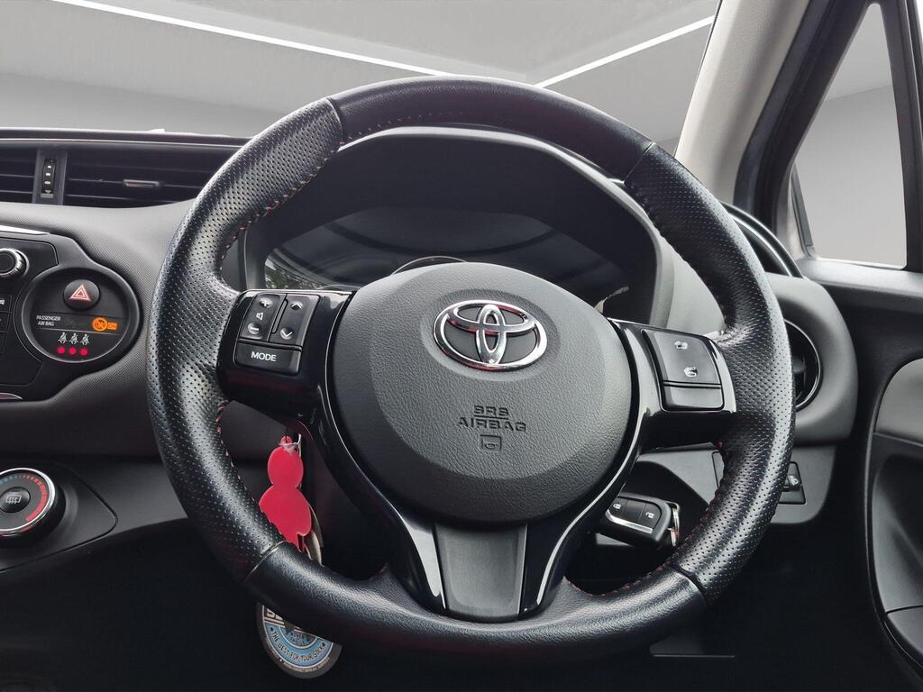 Toyota Yaris 59