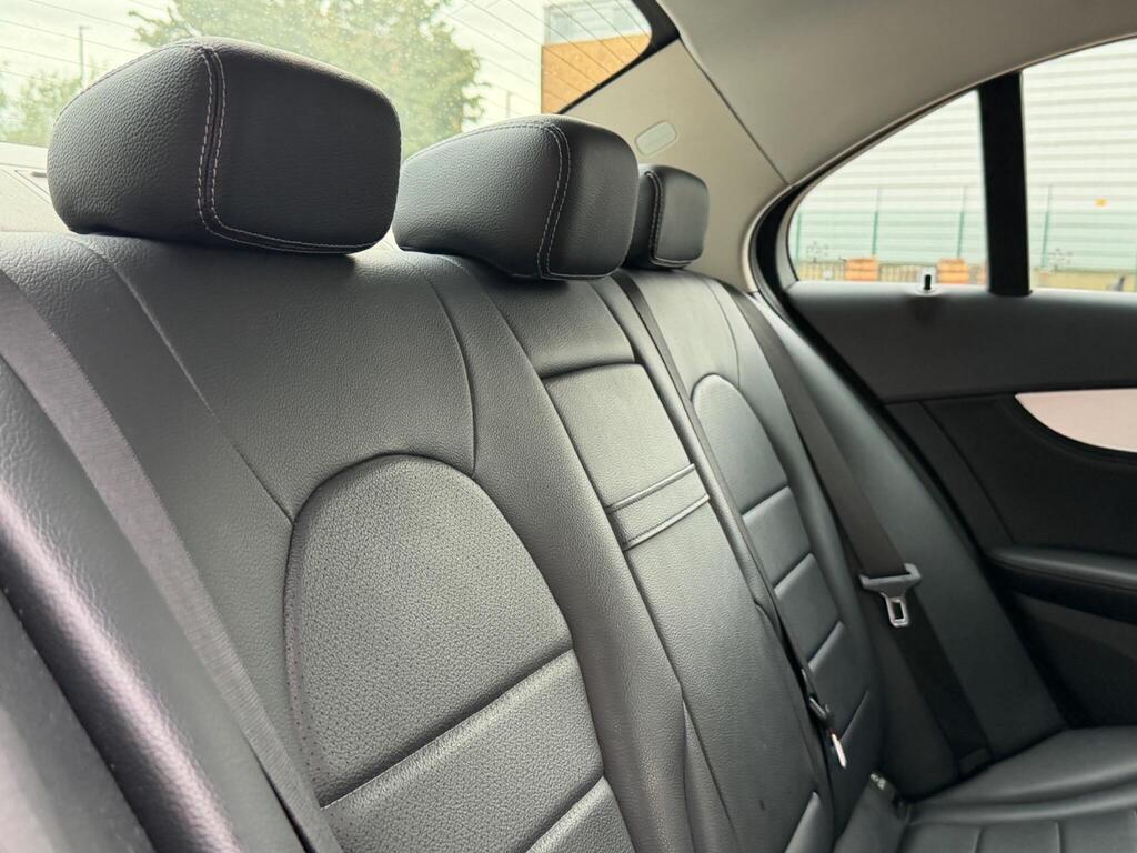 Mercedes-Benz C Class 34