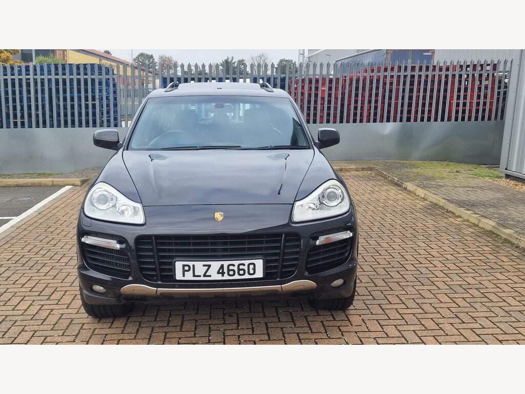 Porsche Cayenne 7