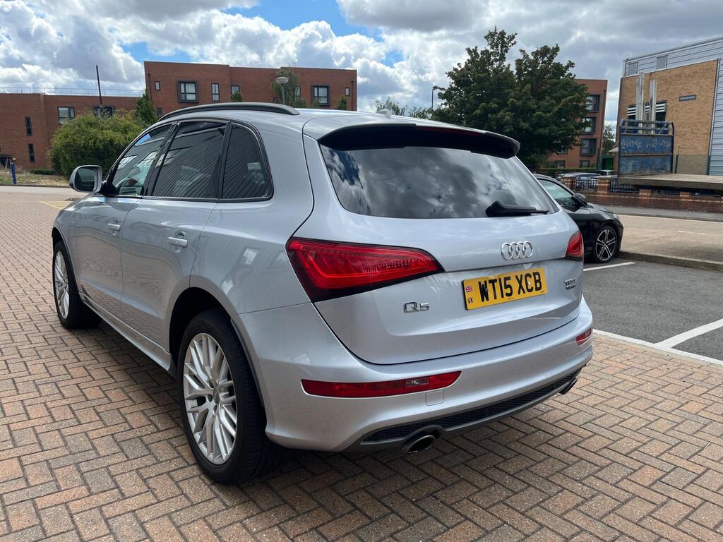 Audi Q5 5