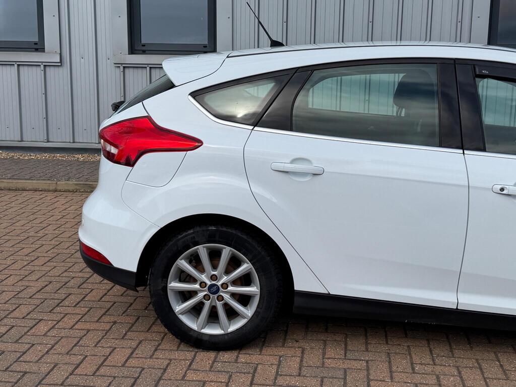 Ford Focus 40