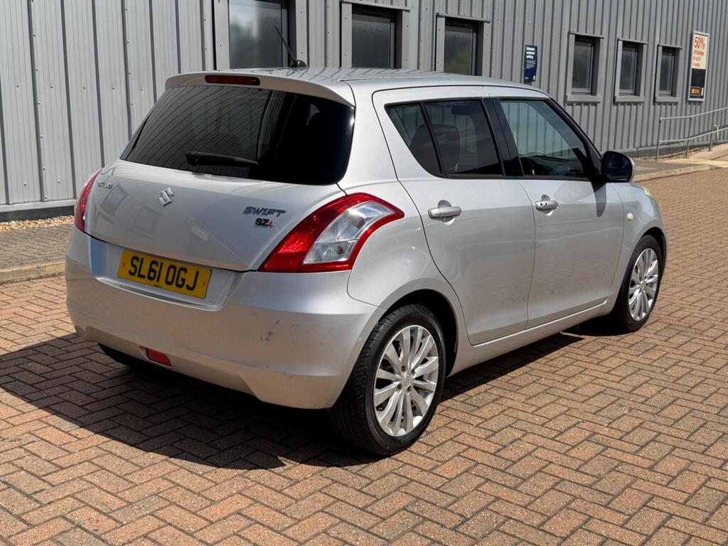 Suzuki Swift 16