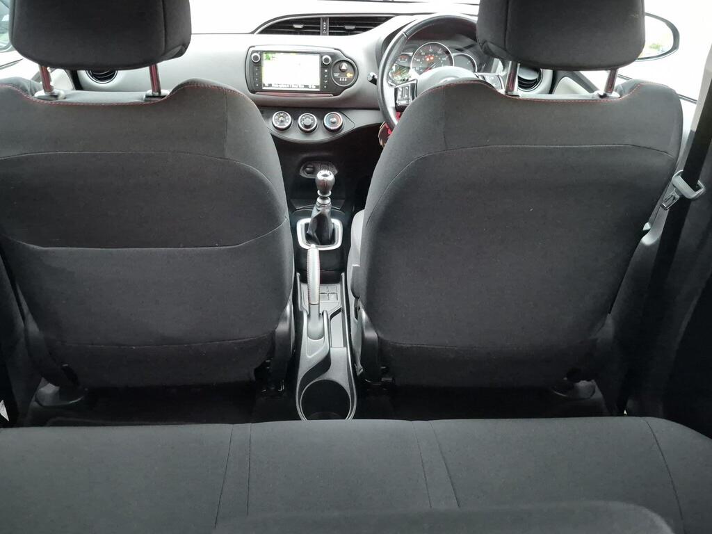 Toyota Yaris 23