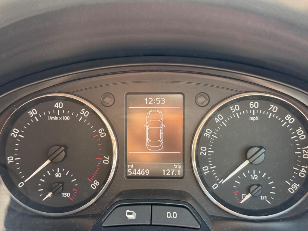 Skoda Rapid 47