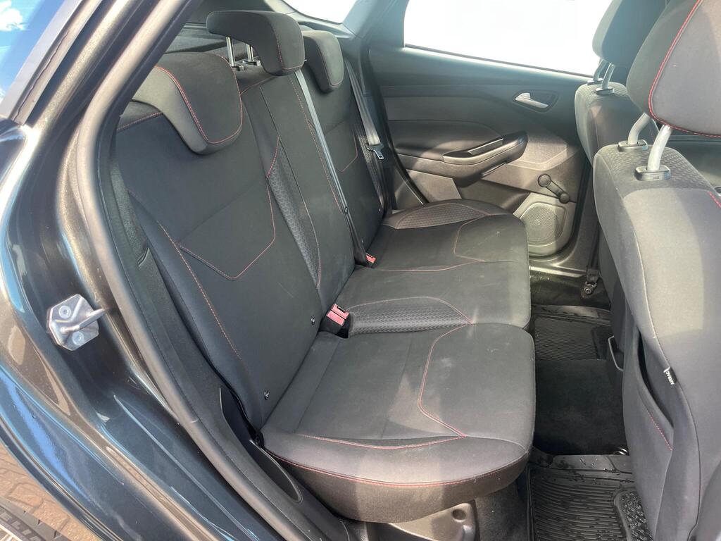Ford Focus 36