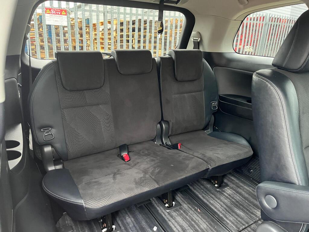 Toyota Estima 38