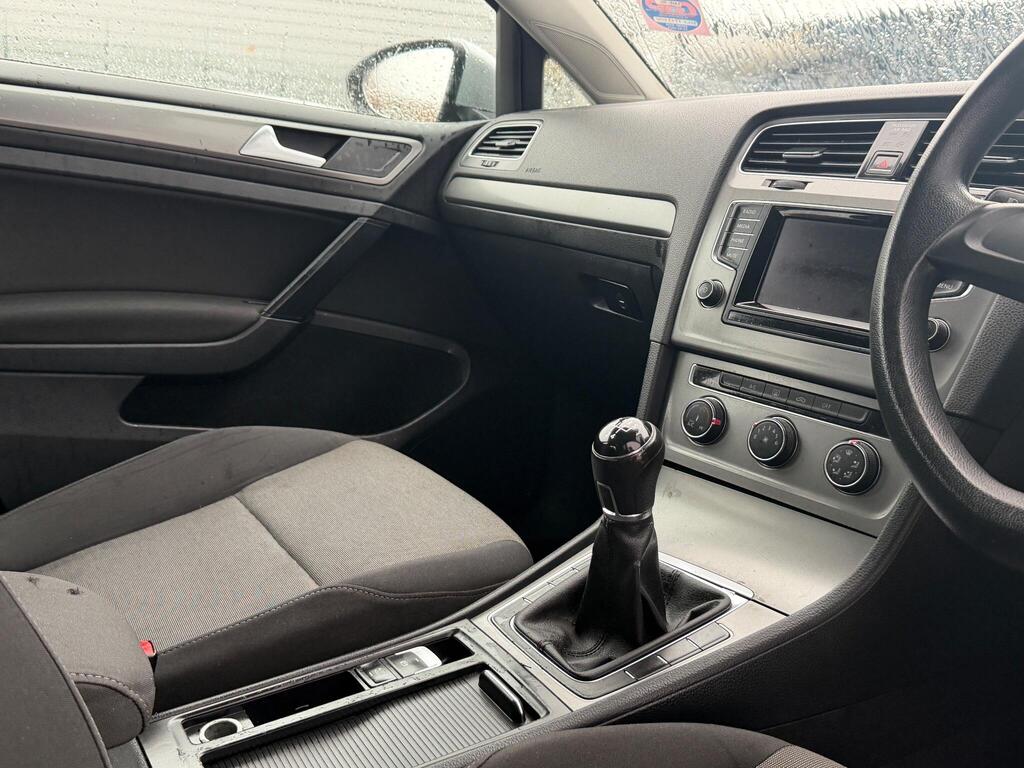 Volkswagen Golf 20