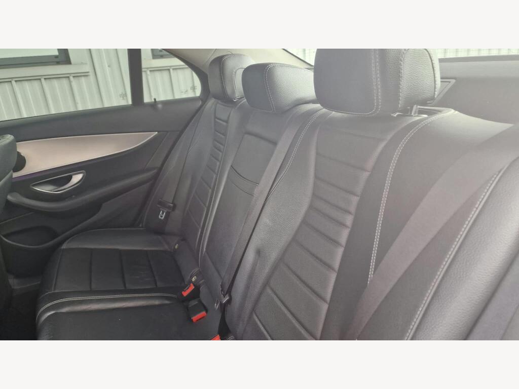 Mercedes-Benz E Class 29