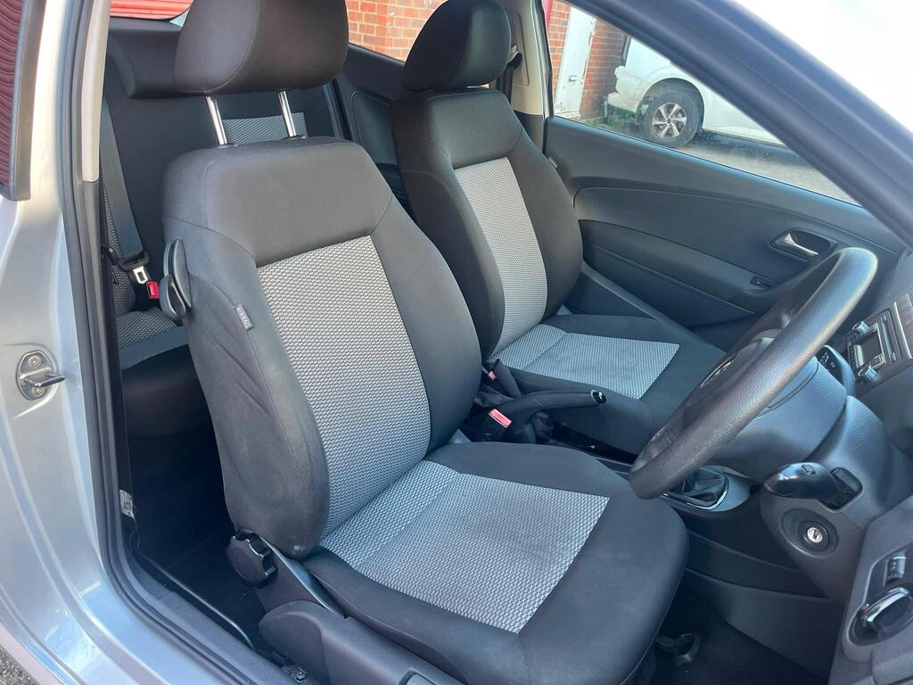 Volkswagen Polo 11
