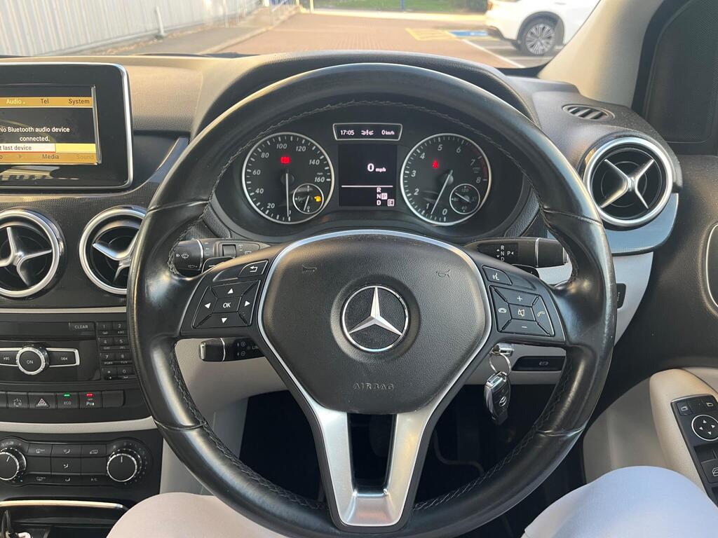 Mercedes-Benz B Class 77