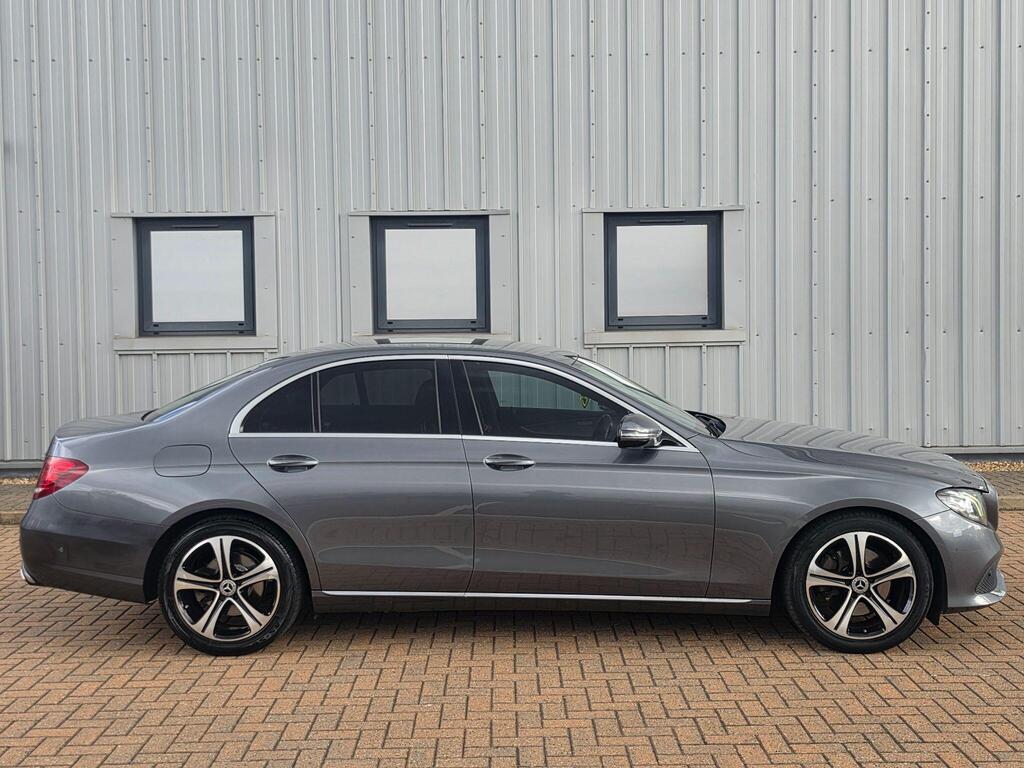 Mercedes-Benz E Class 17