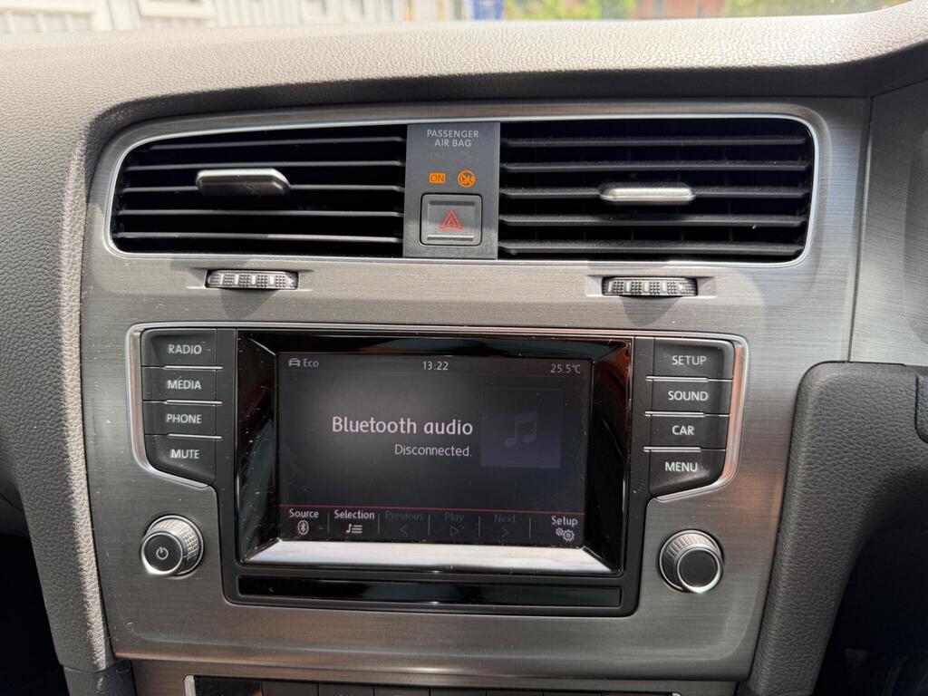 Volkswagen Golf 57