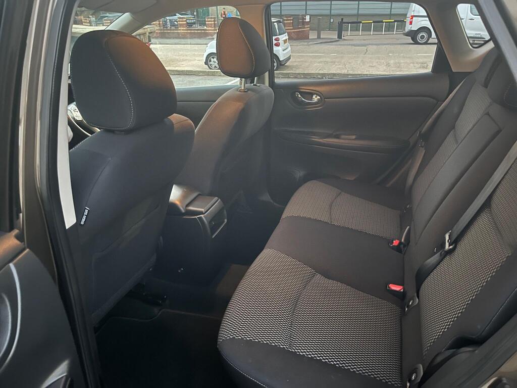 Nissan Pulsar 24