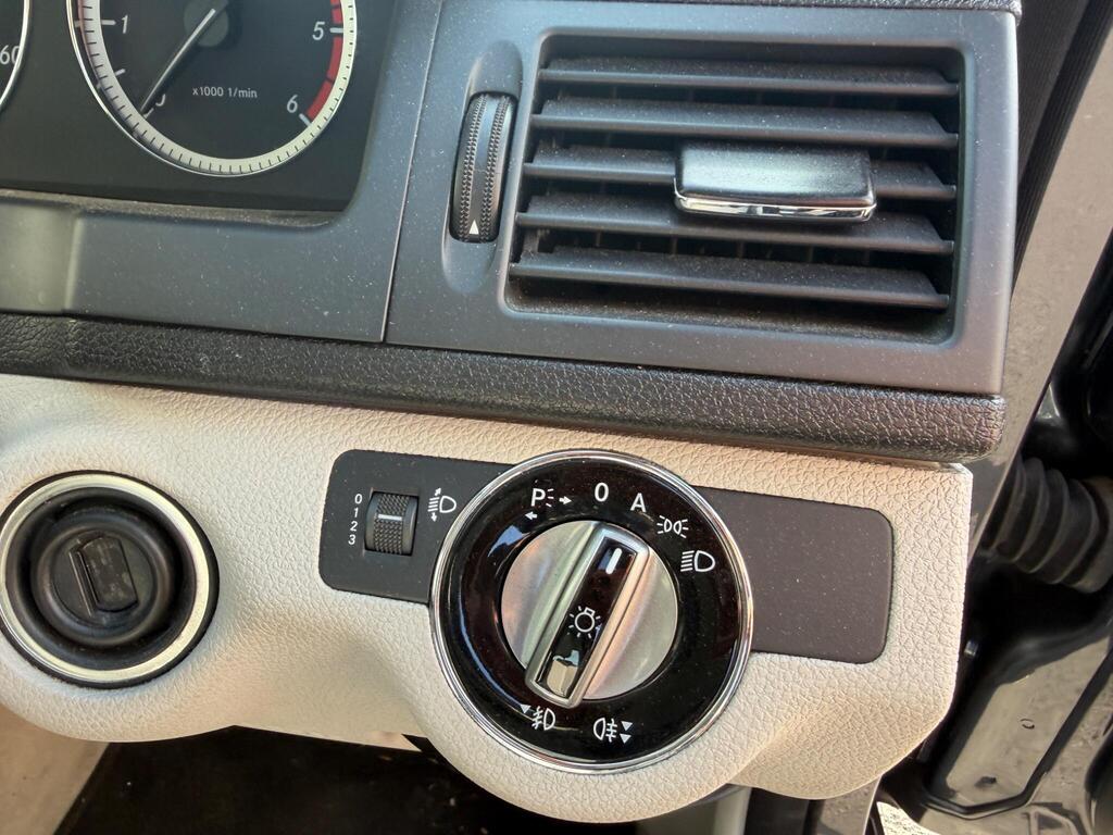 Mercedes-Benz C Class 30