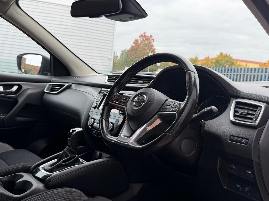 Nissan Qashqai 25