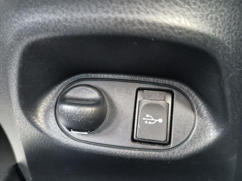 Toyota Yaris 27