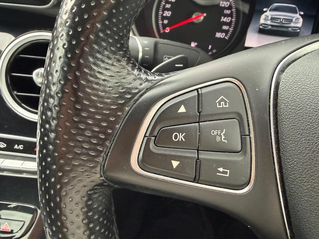 Mercedes-Benz C Class 22