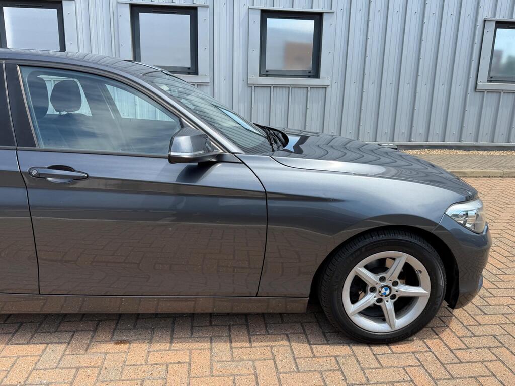 BMW 1 Series 16