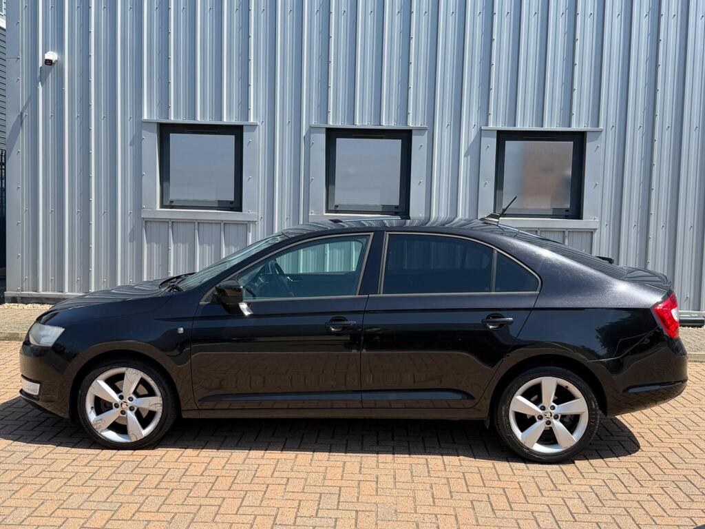 Skoda Rapid 9