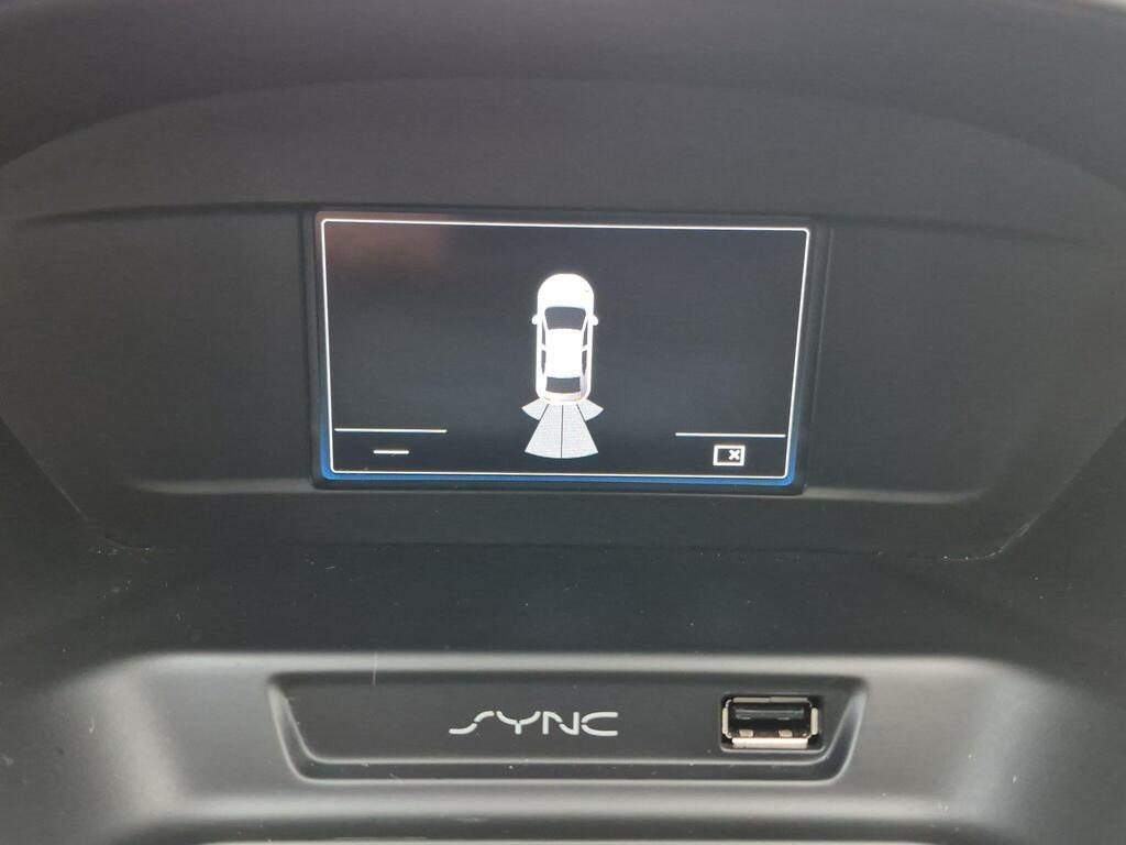 Ford C-Max 39