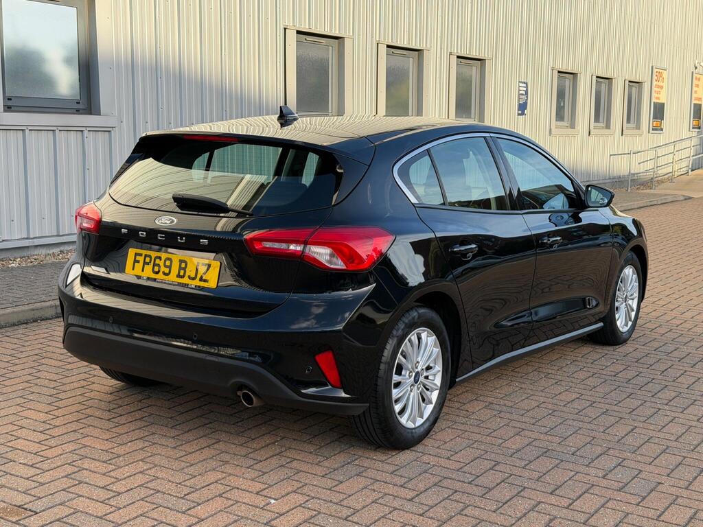 Ford Focus 17