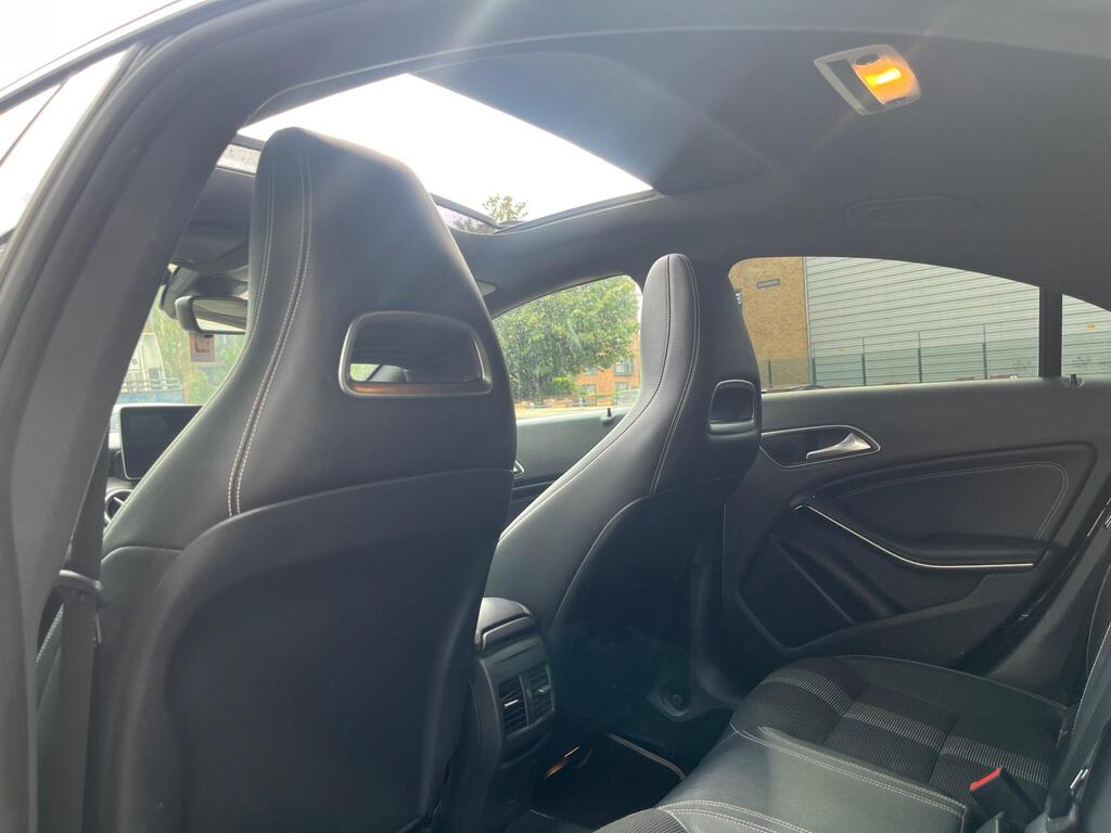 Mercedes-Benz CLA 33