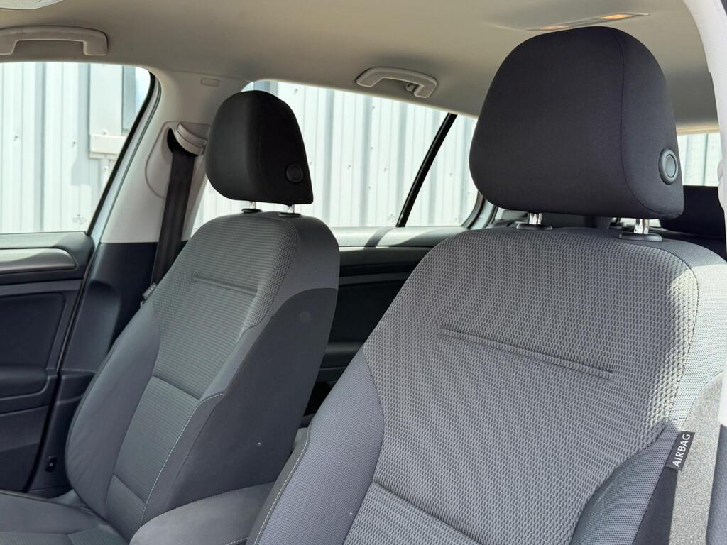 Volkswagen Golf 72