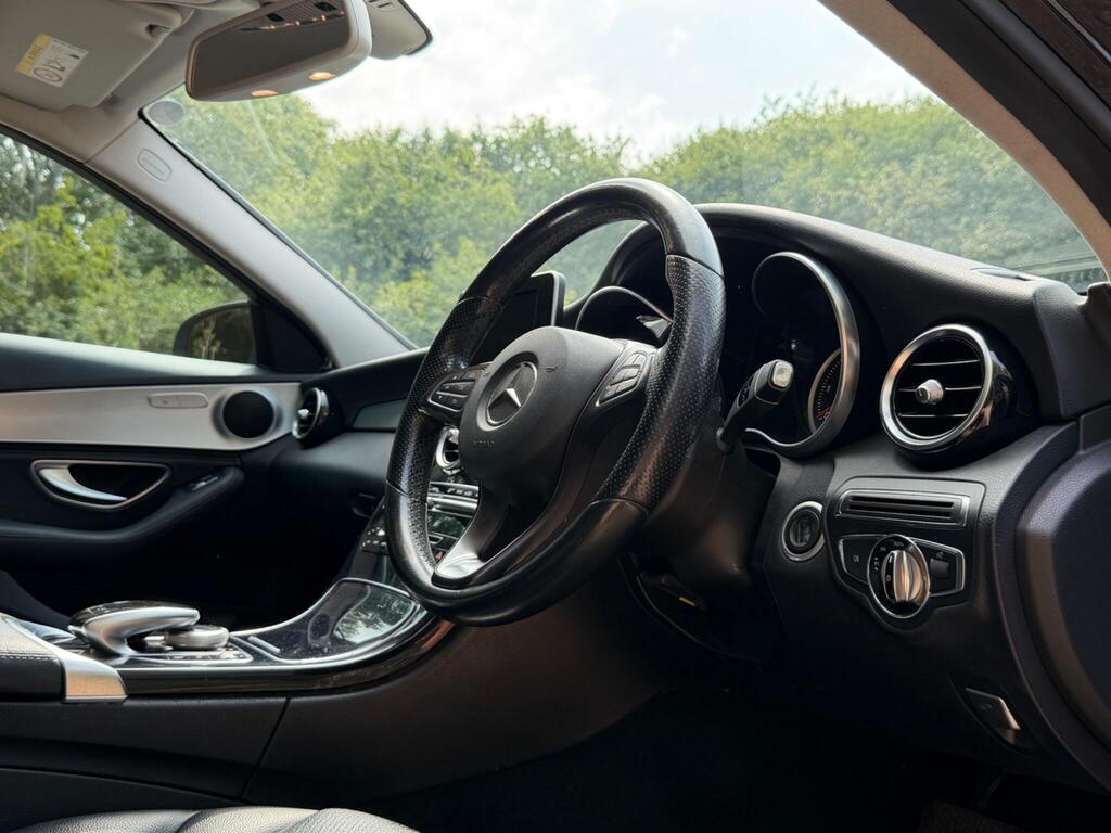 Mercedes-Benz C Class 18
