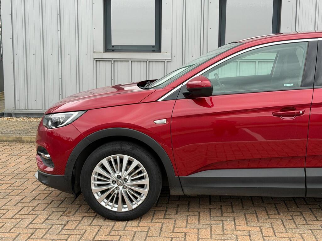 Vauxhall Grandland X 11