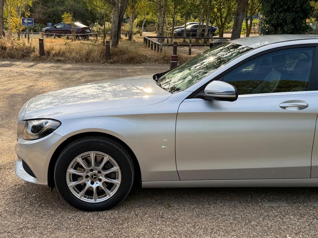 Mercedes-Benz C Class 8