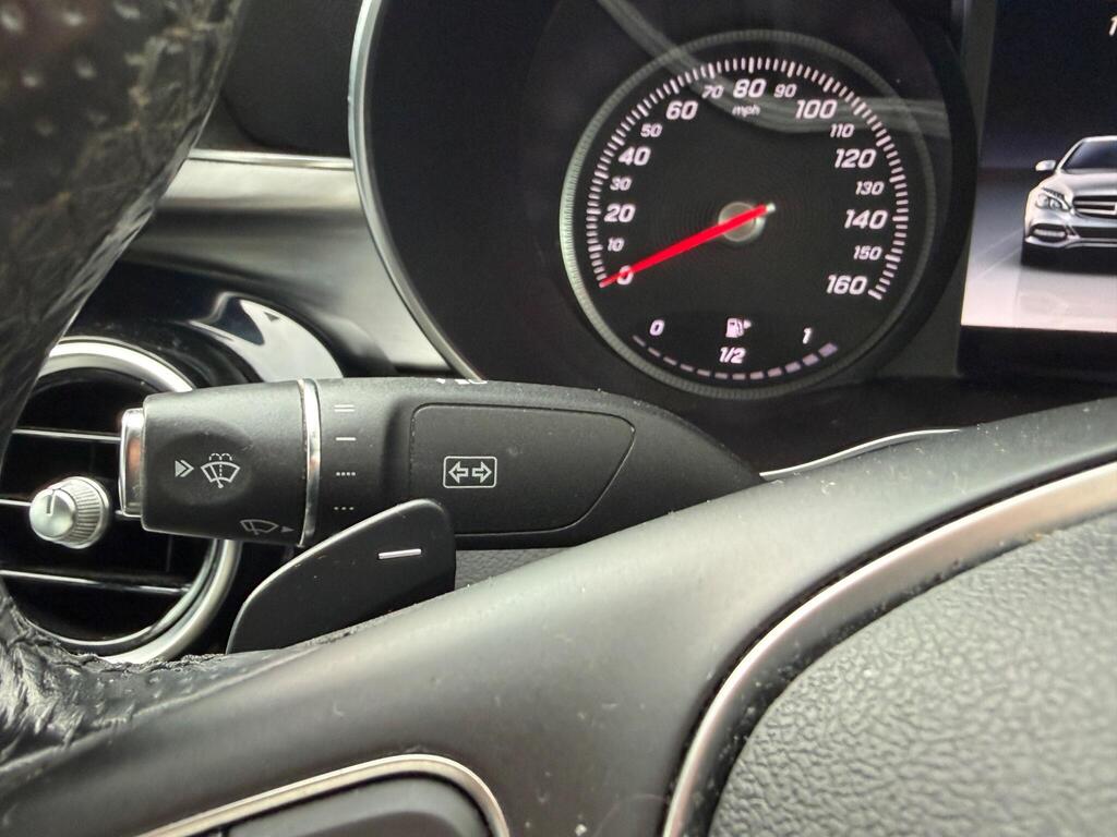 Mercedes-Benz C Class 19