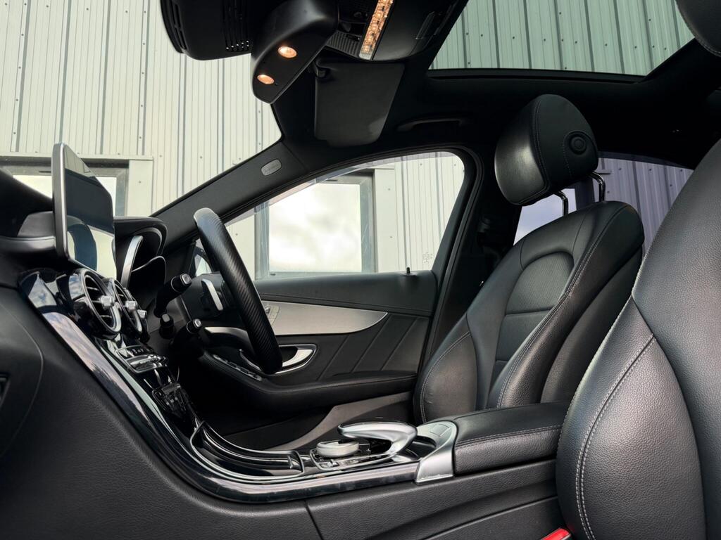 Mercedes-Benz C Class 52