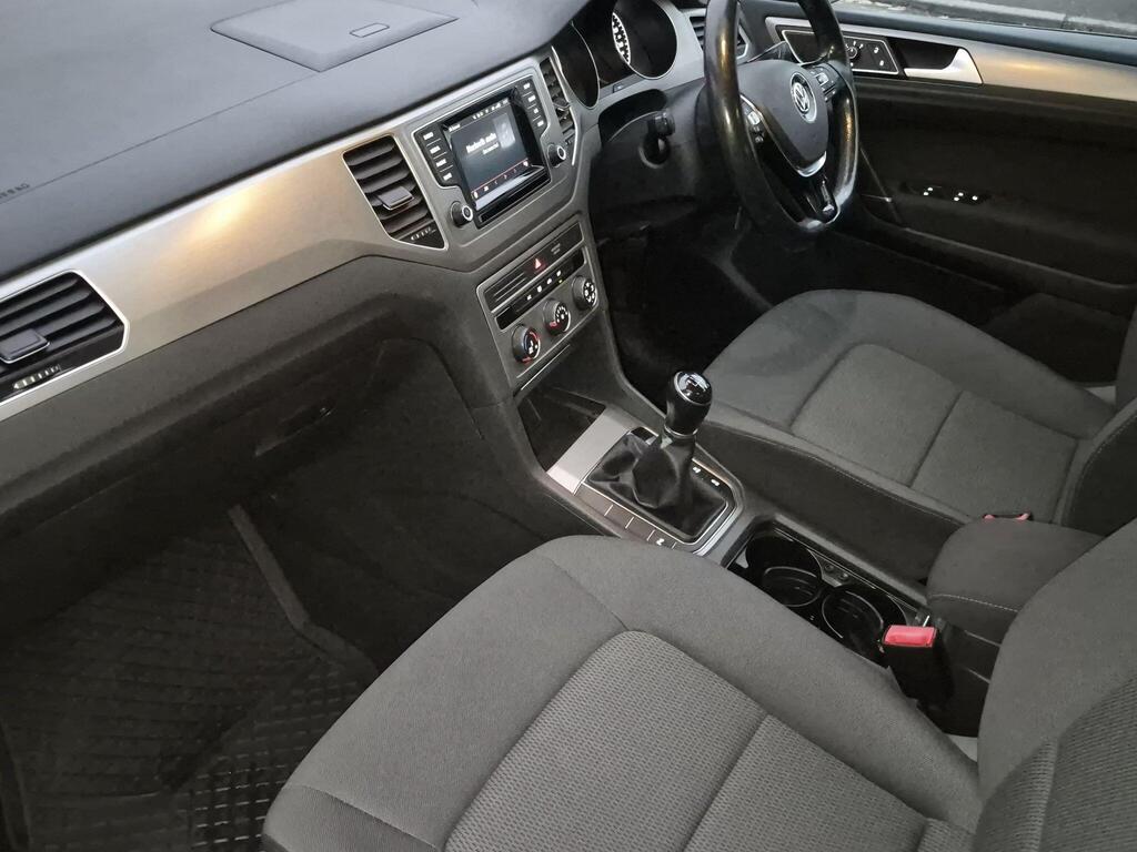 Volkswagen Golf SV 47
