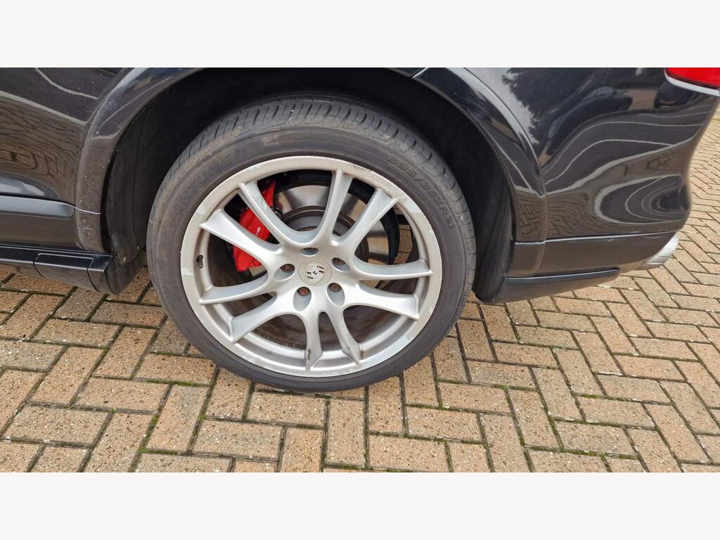 Porsche Cayenne 42