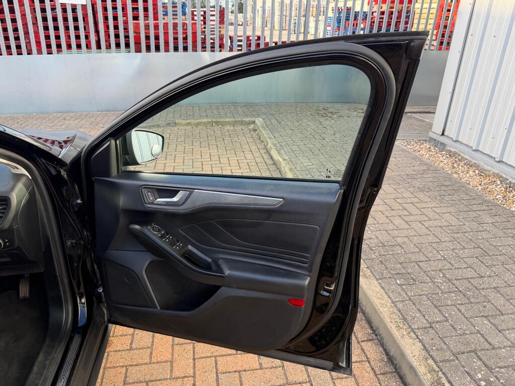 Ford Focus 37