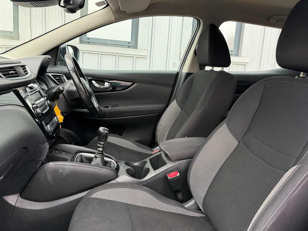 Nissan Qashqai 44