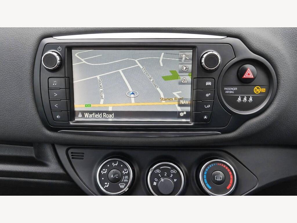 Toyota Yaris 7