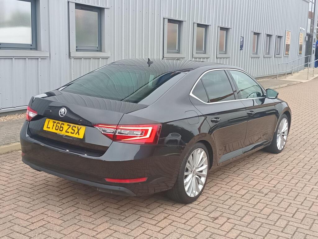 Skoda Superb 16