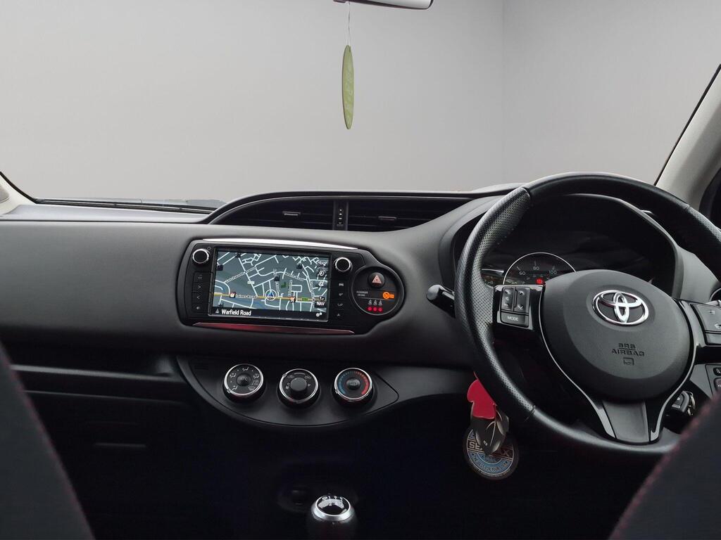 Toyota Yaris 13