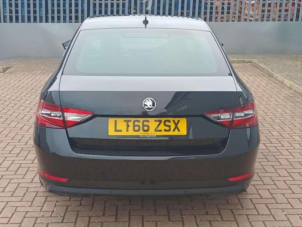 Skoda Superb 12