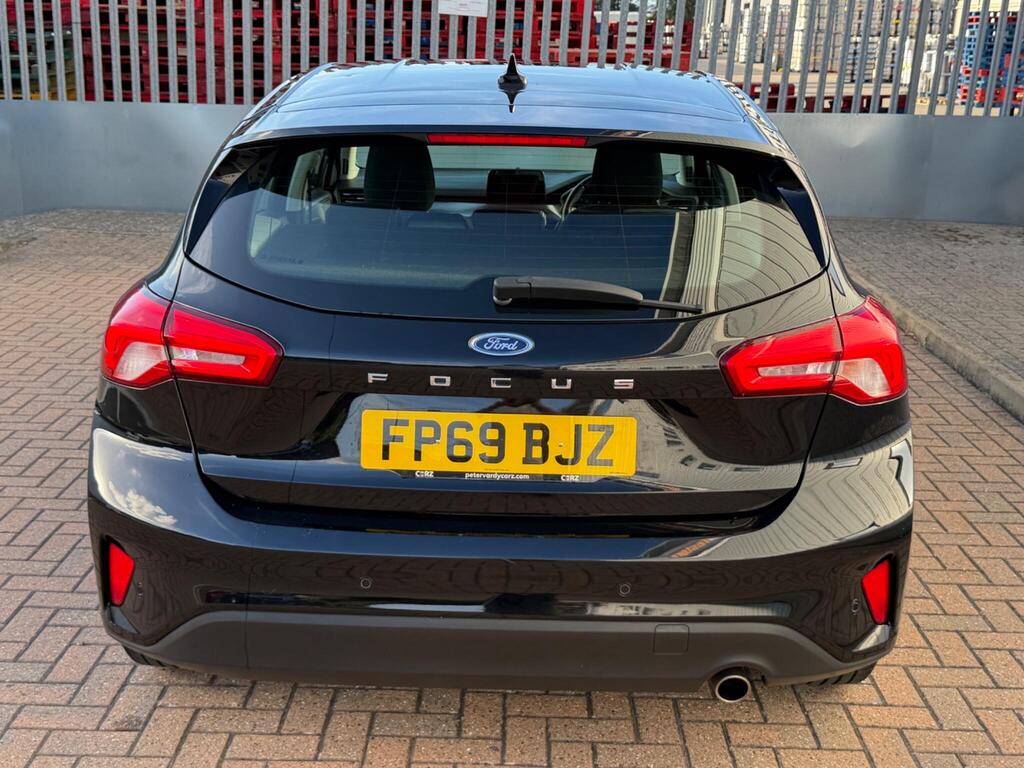 Ford Focus 11