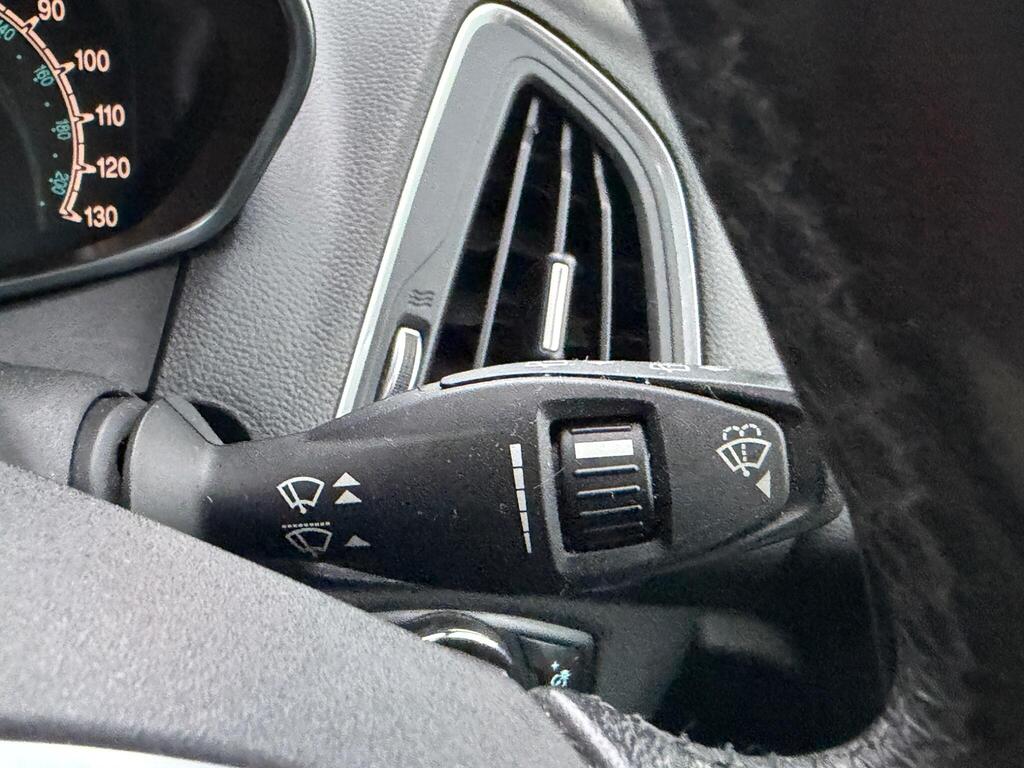 Ford B-Max 26