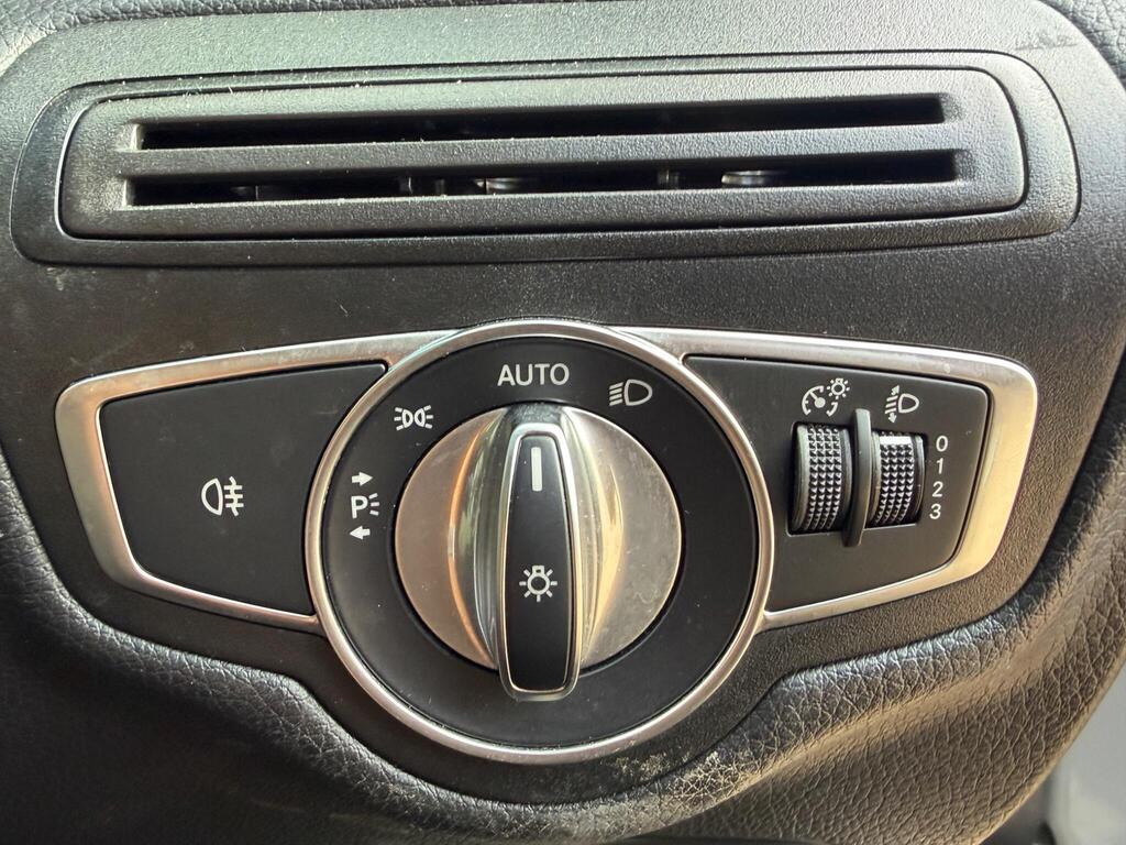 Mercedes-Benz C Class 24