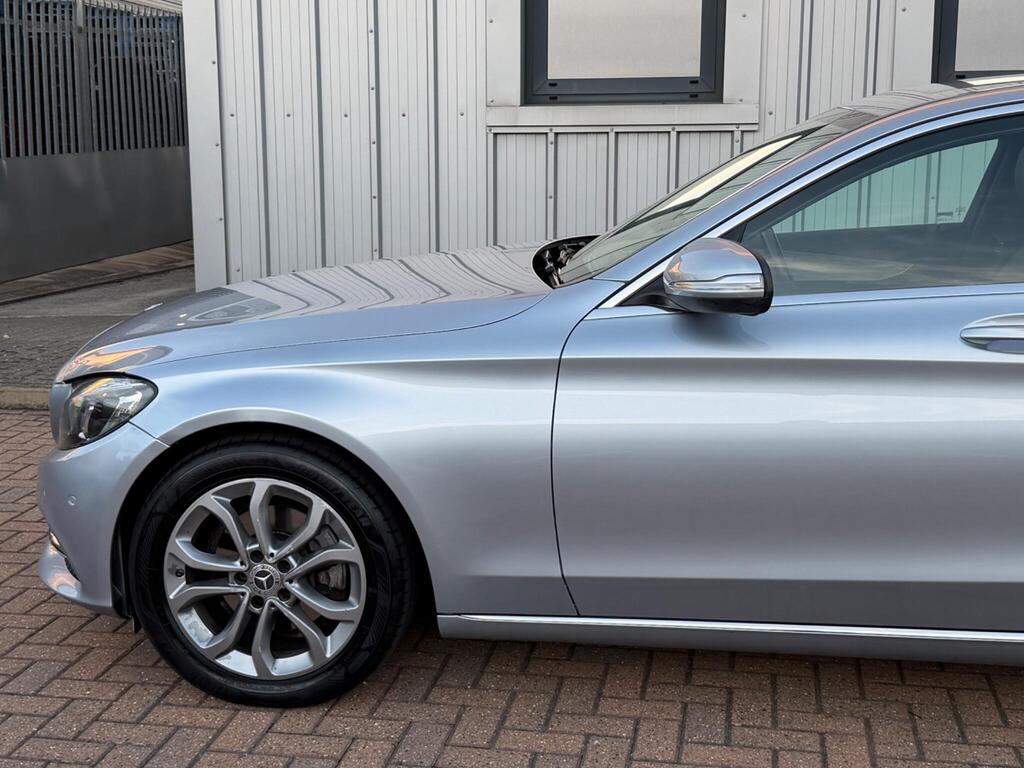 Mercedes-Benz C Class 8