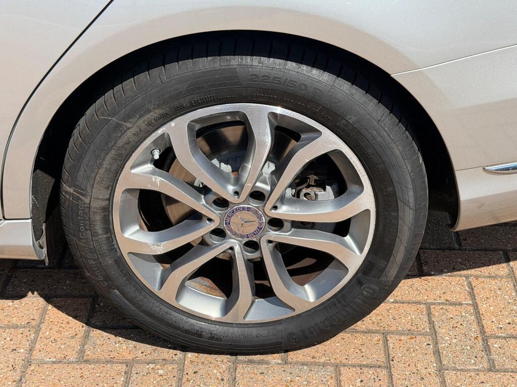 Mercedes-Benz C Class 41