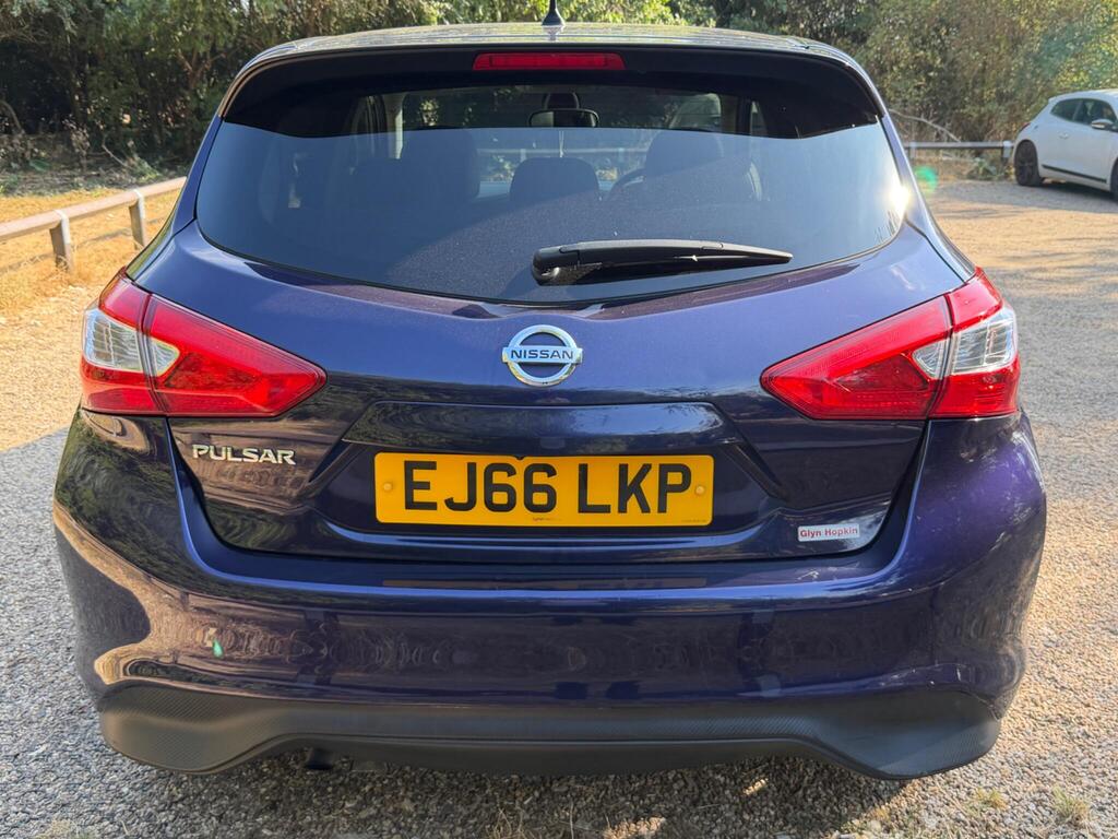 Nissan Pulsar 9