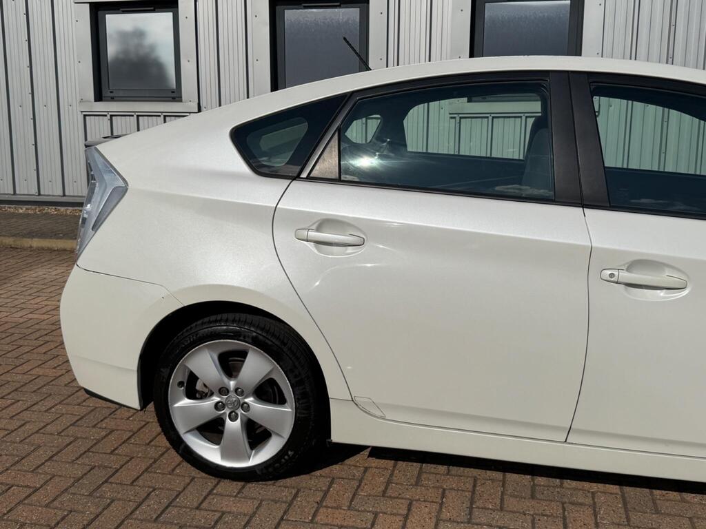 Toyota Prius 5