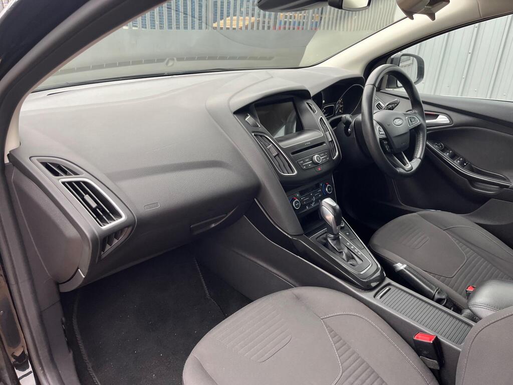 Ford Focus 23