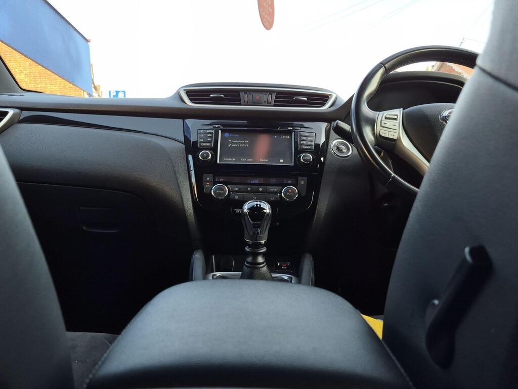 Nissan Qashqai 9